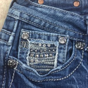 Miss Me JP6092P Denim Capri
Size 28